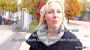 Schlanke Deutsche aus Bochum dreht ihren ersten Pornofilm